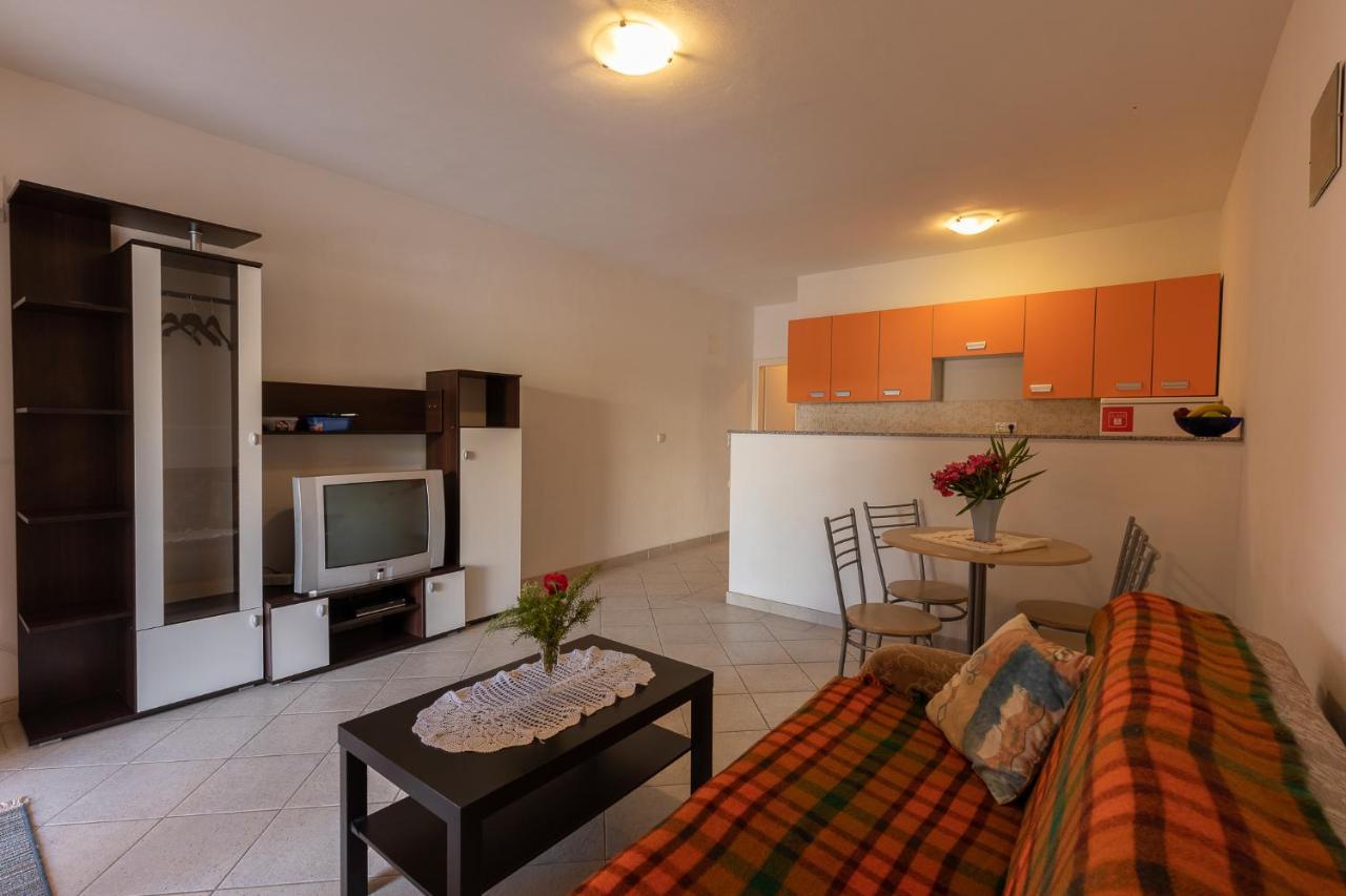 Apartman Kristo Vir Bagian luar foto